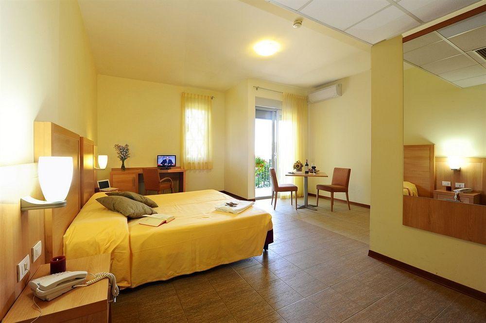 Hotel Foresteria Volterra Exteriör bild